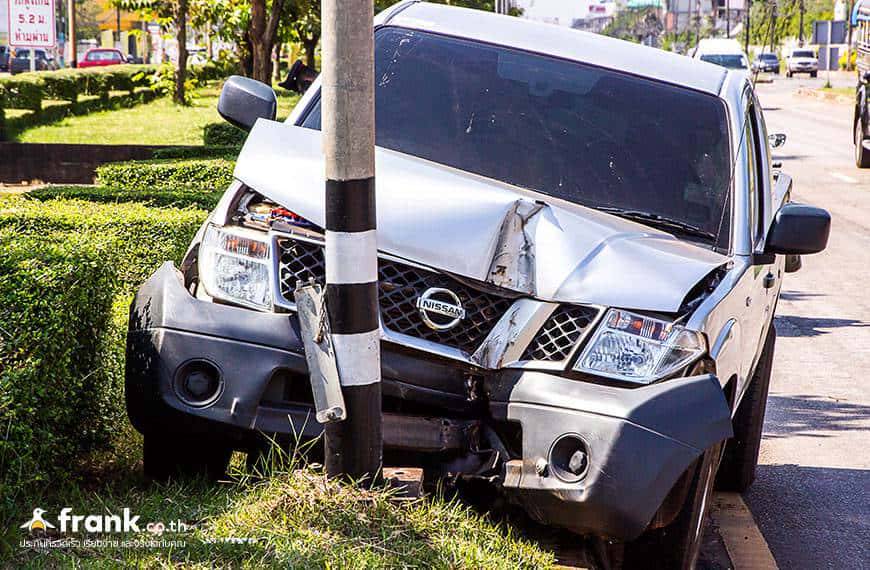อุบัติเหตุรถยนต์ รถชนรุนแรง